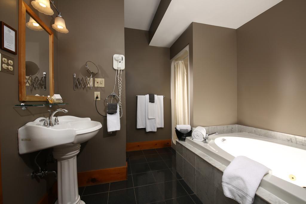 Kettle Creek Inn Port Stanley Ngoại thất bức ảnh
